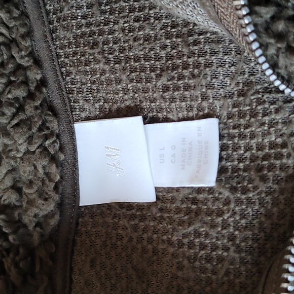 H&M Quarter Zip Teddy Sweater - Picture 2 of 6